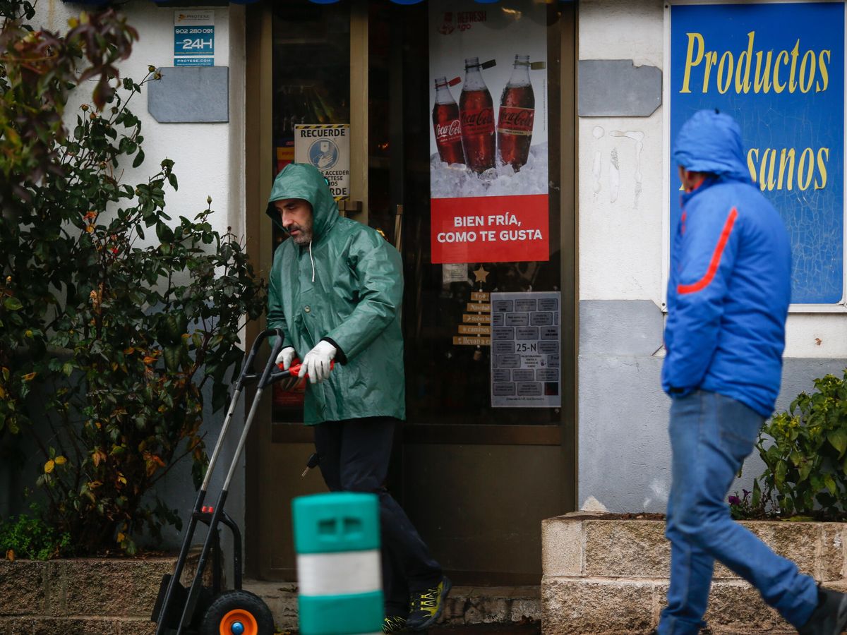 Foto: El frente que atravesará la península dejará precipitaciones moderadas en Galicia, área Cantábrica y Pirineos. (Europa Press/Carlos Castro)