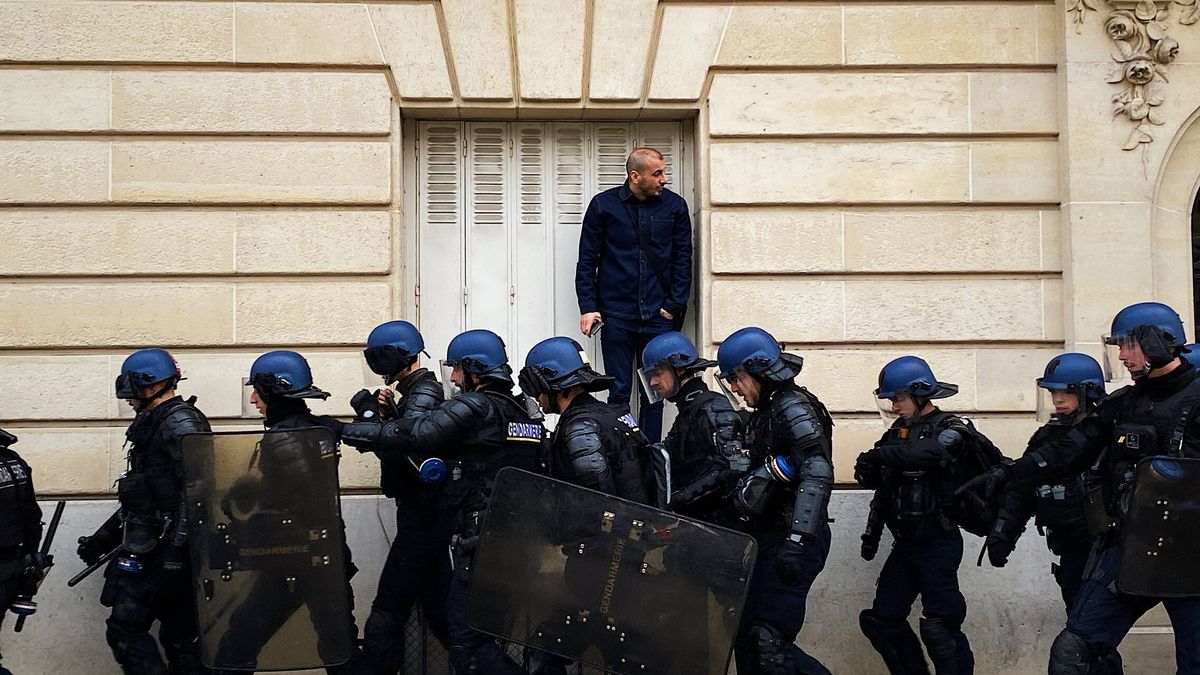 Los suicidios que Francia no quiere afrontar: "Necesitamos psicólogos en el cuerpo de policía"