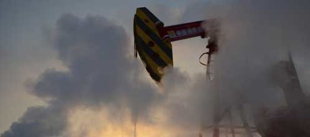 Foto: El petróleo pone fin a la crisis y amenaza con un precio de 100 dólares por barril en 2011