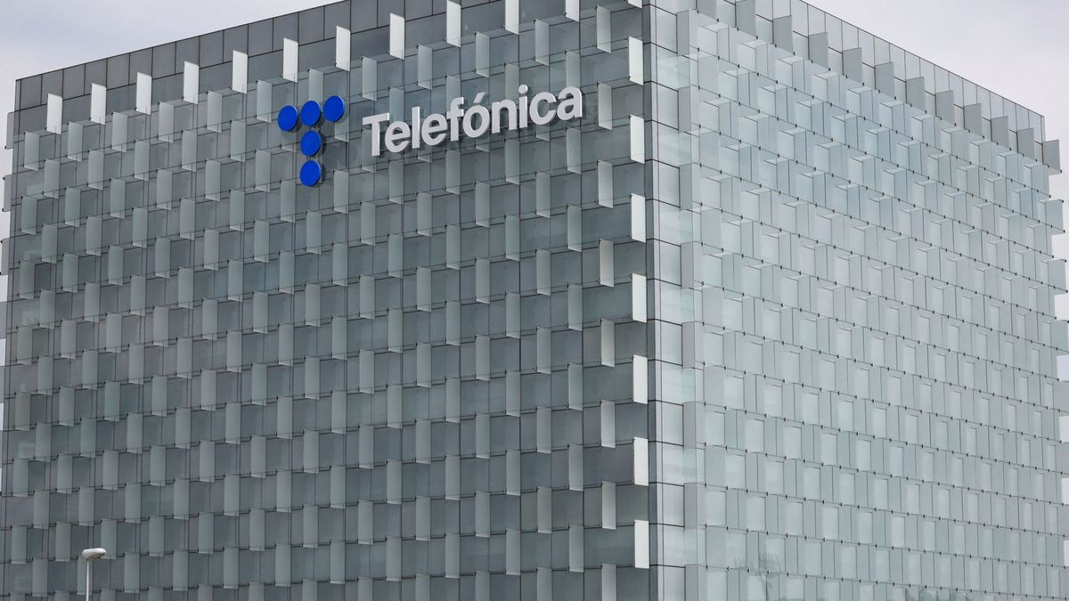 Telefónica propone a los sindicatos un ERE para reducir su plantilla en España