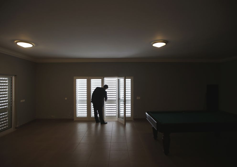 Foto: Un gran número de españoles viven solas en viviendas con más de tres habitaciones. (Reuters/Rafael Marchante)