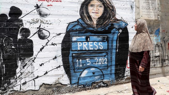 Foto de Mural dedicado a la periodista palestina de Al Jazeera