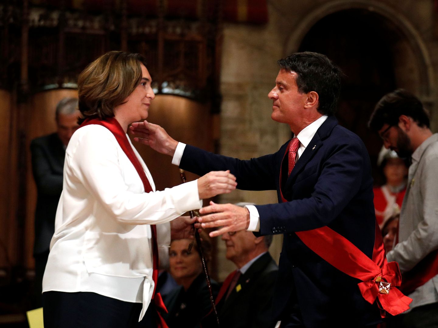 Ada Colau y Manuel Valls, que han respaldado una propuesta favorable a la cocapitalidad de Madrid y Barcelona. (EFE)