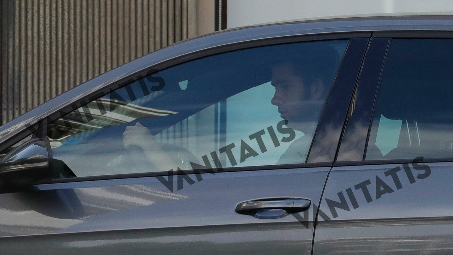 Juan Urdangarin, al volante del coche que paga el rey Juan Carlos I. (Agencias) 