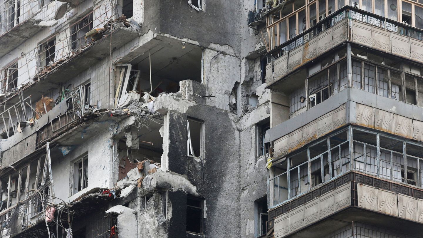 Un edificio destruido en Mariúpol. (Reuters / Alexander Ermochenko)