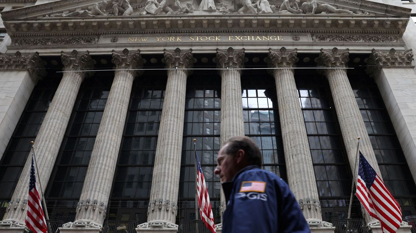 Foto: Edificio de la Bolsa de Nueva York. (Reuters/Andrew Kelly)