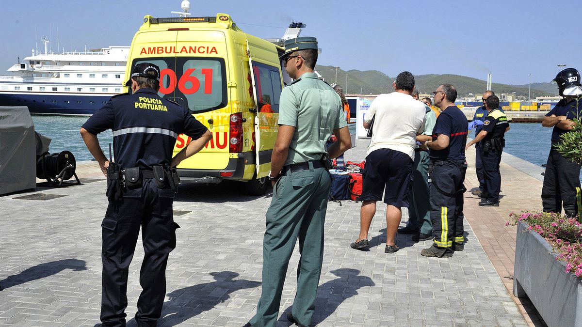 Fallece un buceador de 40 años en el puerto de Ibiza tras estar bajo el agua