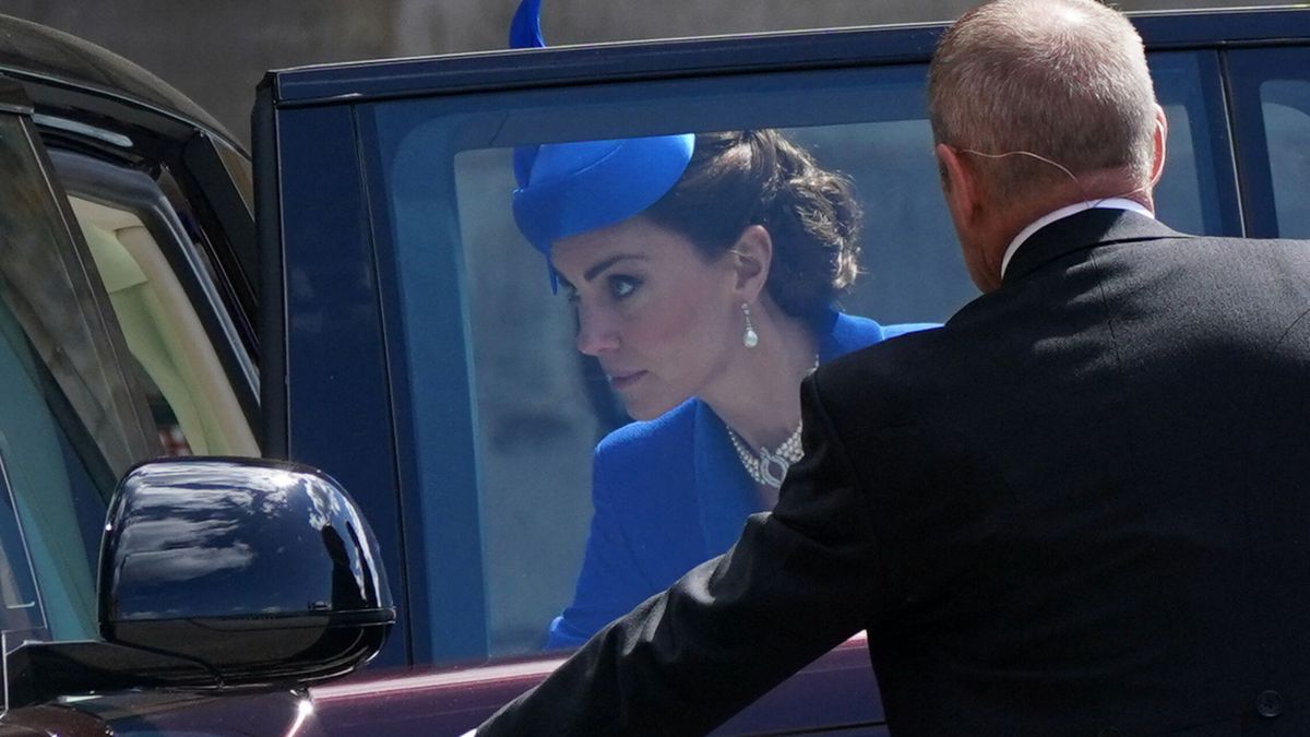 Kate Middleton repite homenaje a Lady Di en su look para la coronación en Escocia
