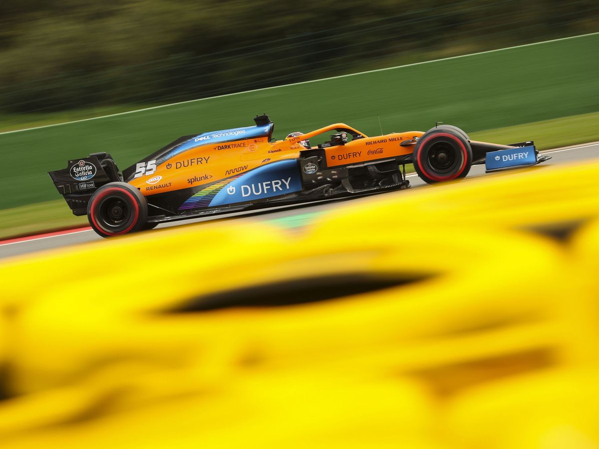 Foto: Los pilotos de Fórmula 1 actuales son tutelados de manera recurrente en el decisivo terreno del neumático (EFE)