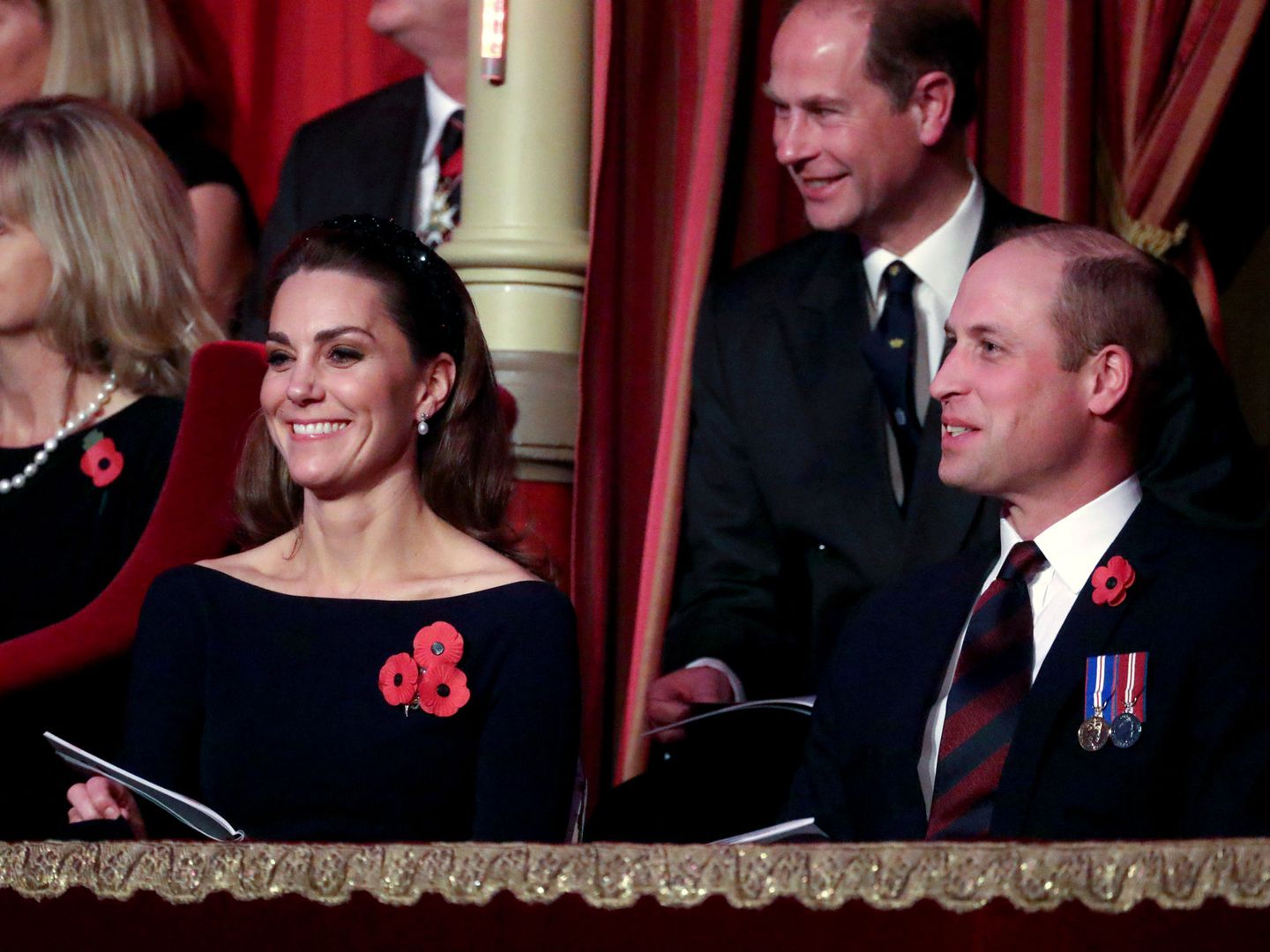 Kate Middleton y el príncipe Guillermo, más sonrientes. (Reuters)
