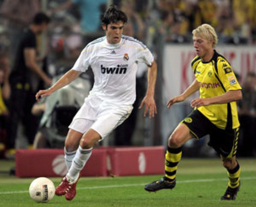 Foto: Robben y Kaká lideran la 'manita' del Madrid en Dortmund