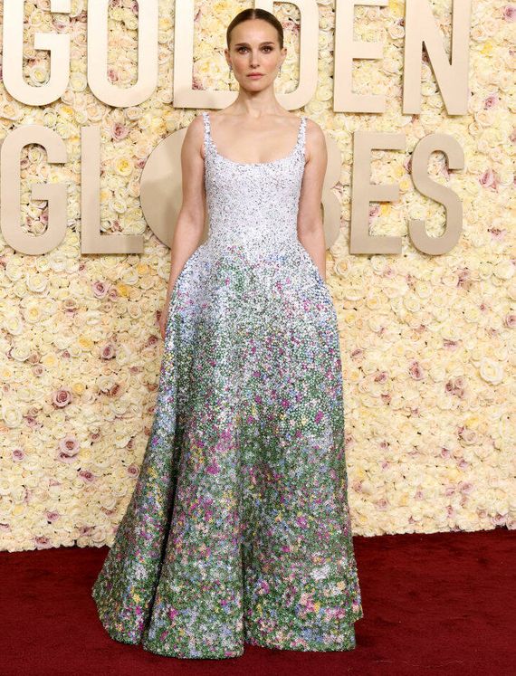 Natalie Portman, en los Globos de Oro con vestido de Dior. (Getty)