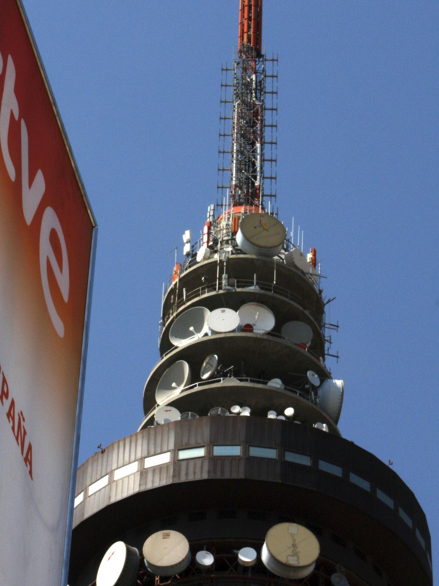 La sede de RTVE en Torrespaña, el famoso Pirulí, en Madrid. (EFE)