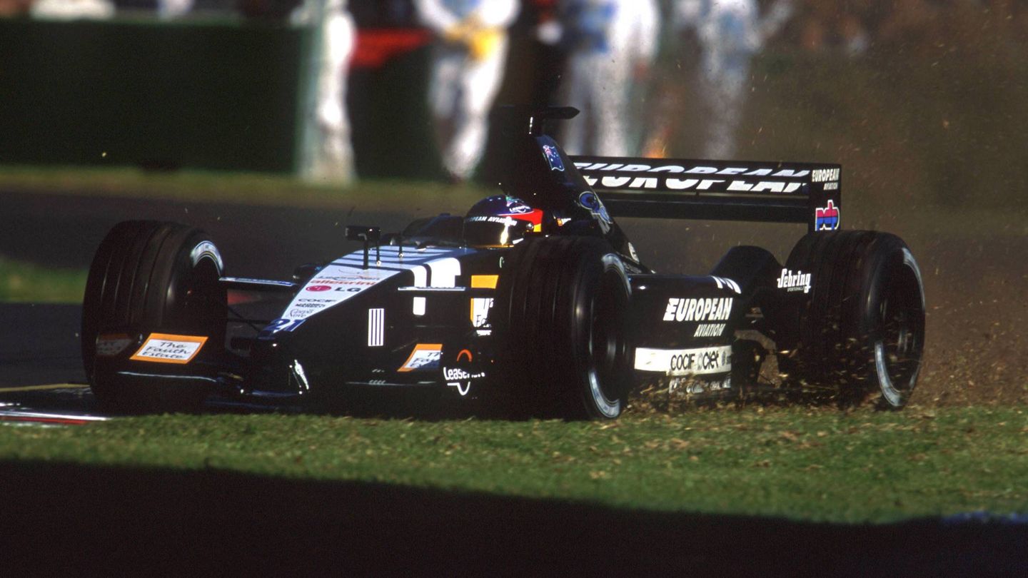 Alonso, a bordo de su Minardi en Melbourne. (Imago)