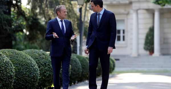 Foto: El presidente del Gobierno, Pedro Sánchez (d), y el presidente del Consejo Europeo, Donald Tusk, la semana pasada. (EFE)