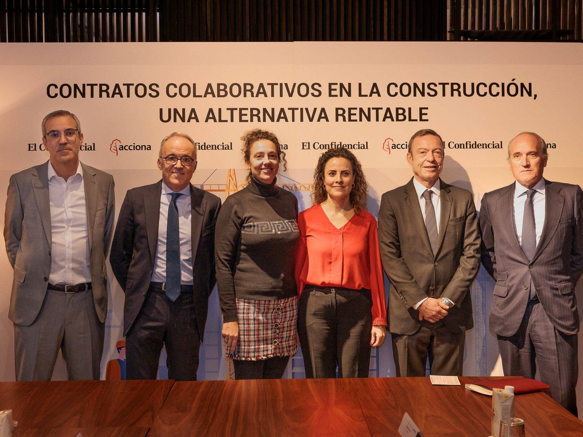 Foto: Mesa redonda 'Contratos colaborativos en la construcción, una alternativa rentable'.
