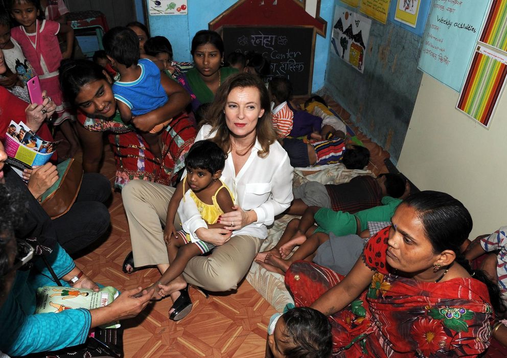 Foto: La ex primera dama en su visita a La India (Efe)