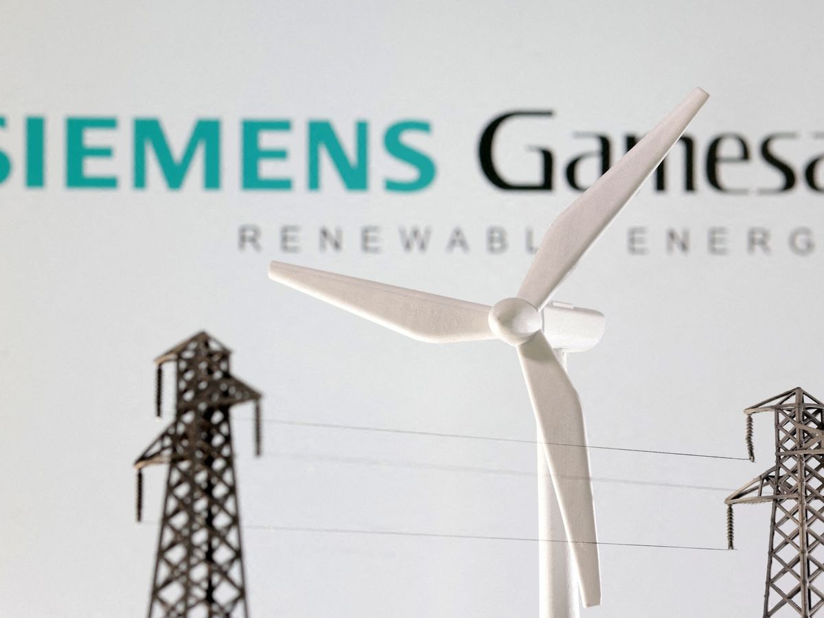 Foto: Un aerogenerador de Siemens Gamesa. (Reuters/Dado Ruvic)