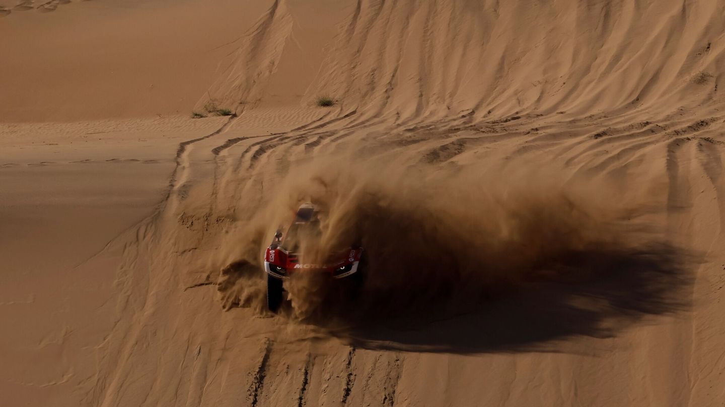 Primera etapa del Rally Dakar. (EFE/Biel Aliño) 