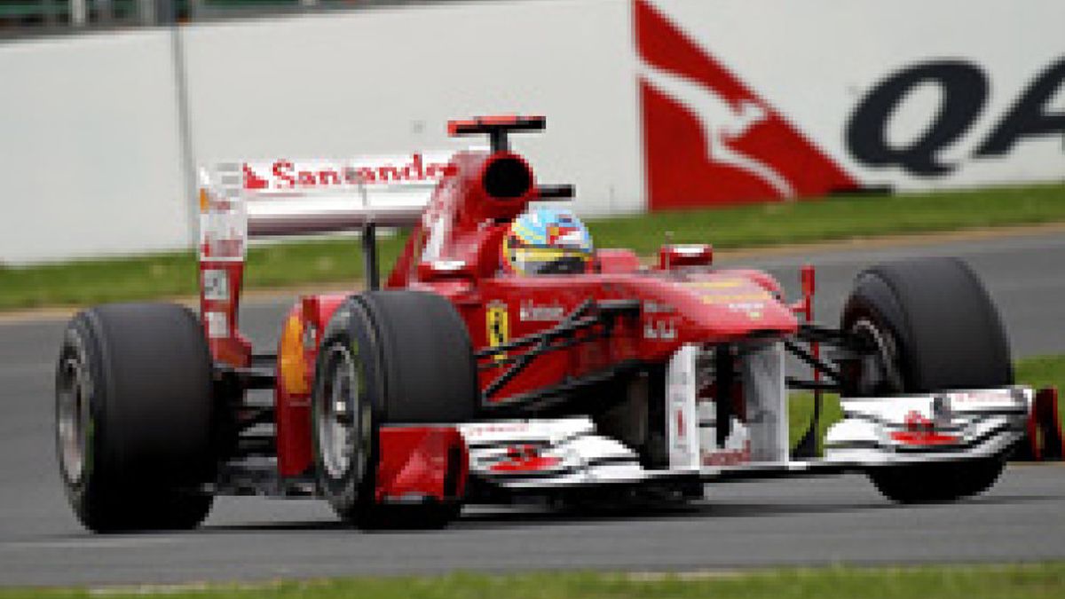 Fernando Alonso es cuarto en una carrera que dominó y ganó Vettel