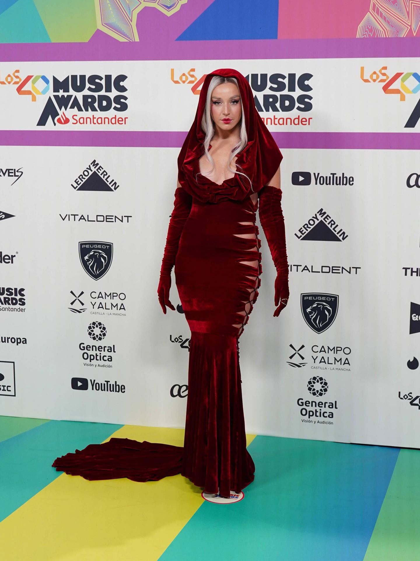 Lola Índigo en la alfombra roja de LOS40 Music Awards 2023. (CP)