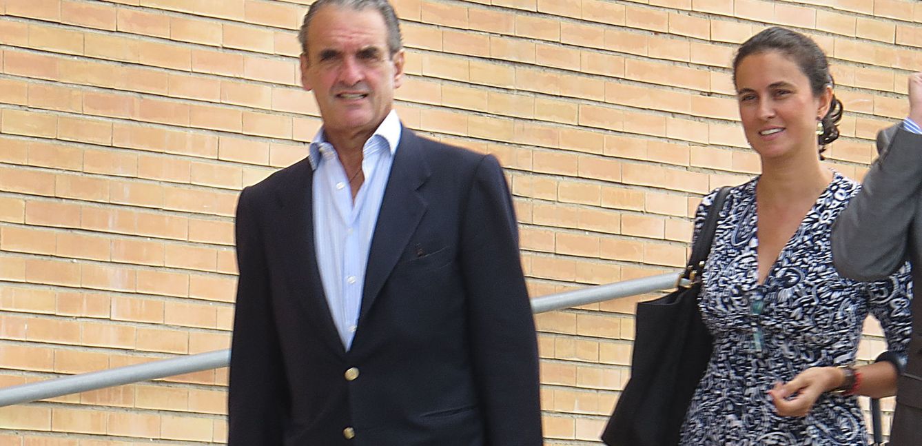 Mario Conde junto a su exmujer, María Pérez Ugena (Gtres)
