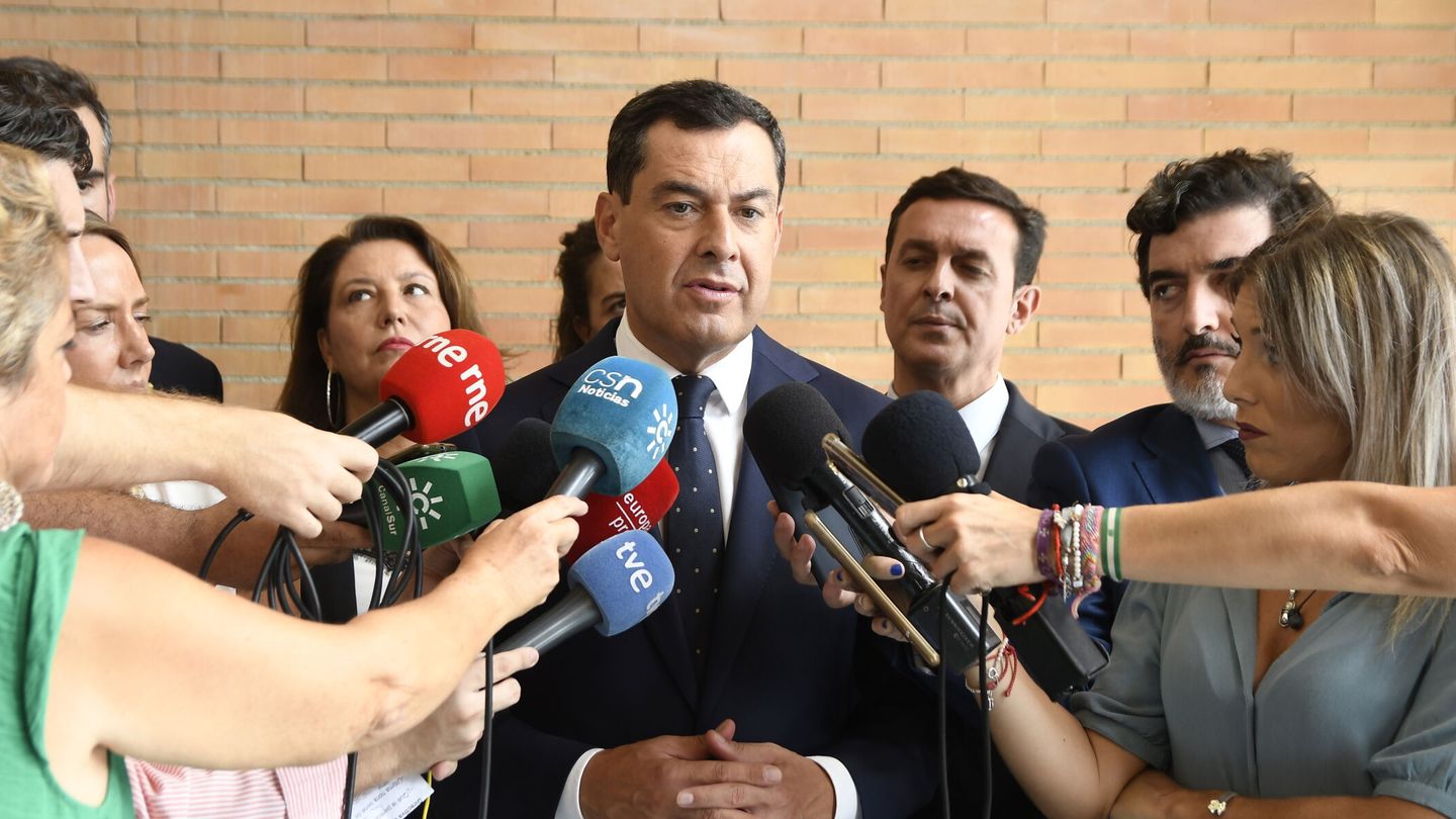 Juanma Moreno, presidente de Andalucía, siguiente frente en la lucha de taxistas contra VTC. (EFE)