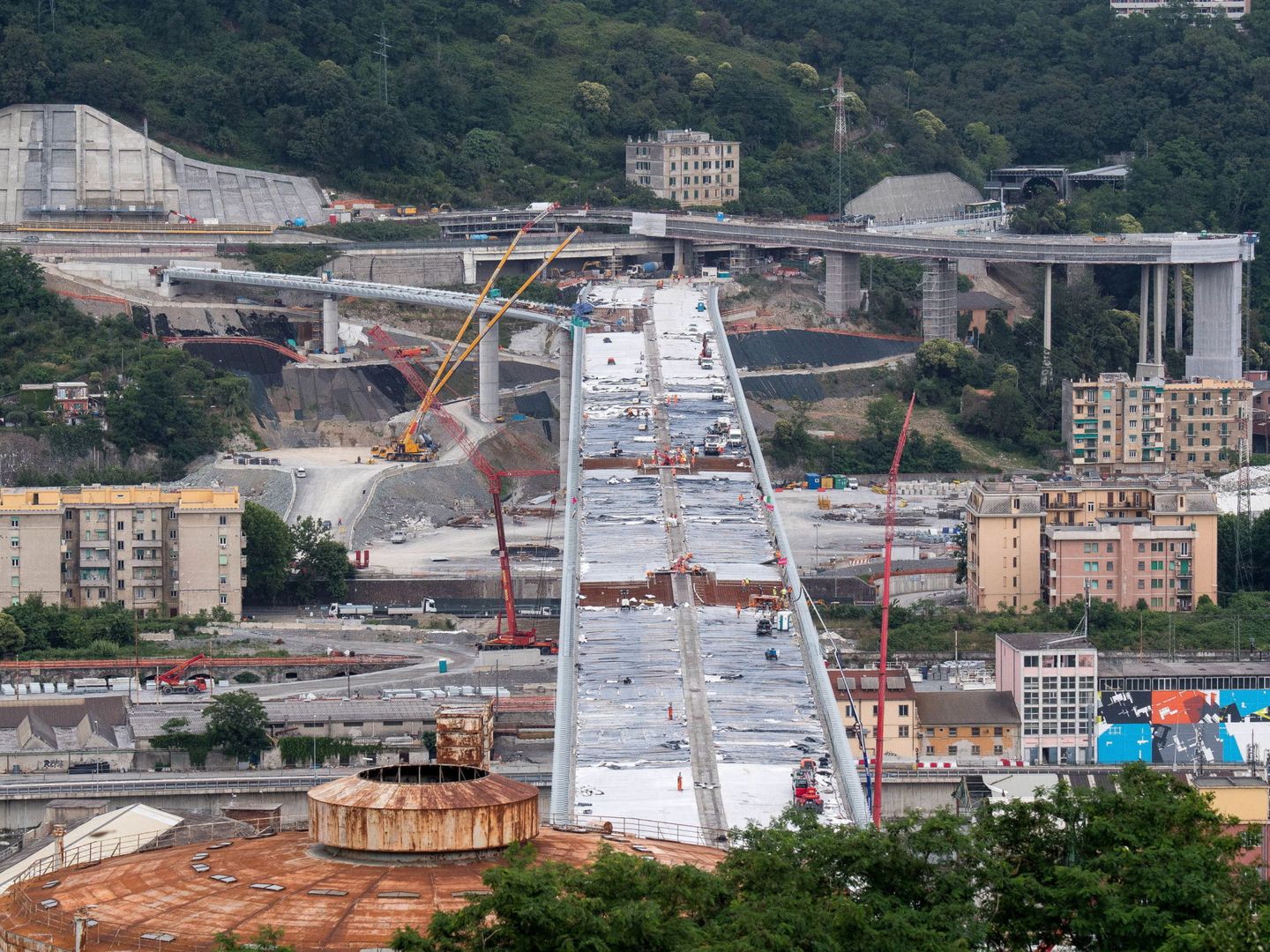El nuevo puente sobre Génova. (EFE)
