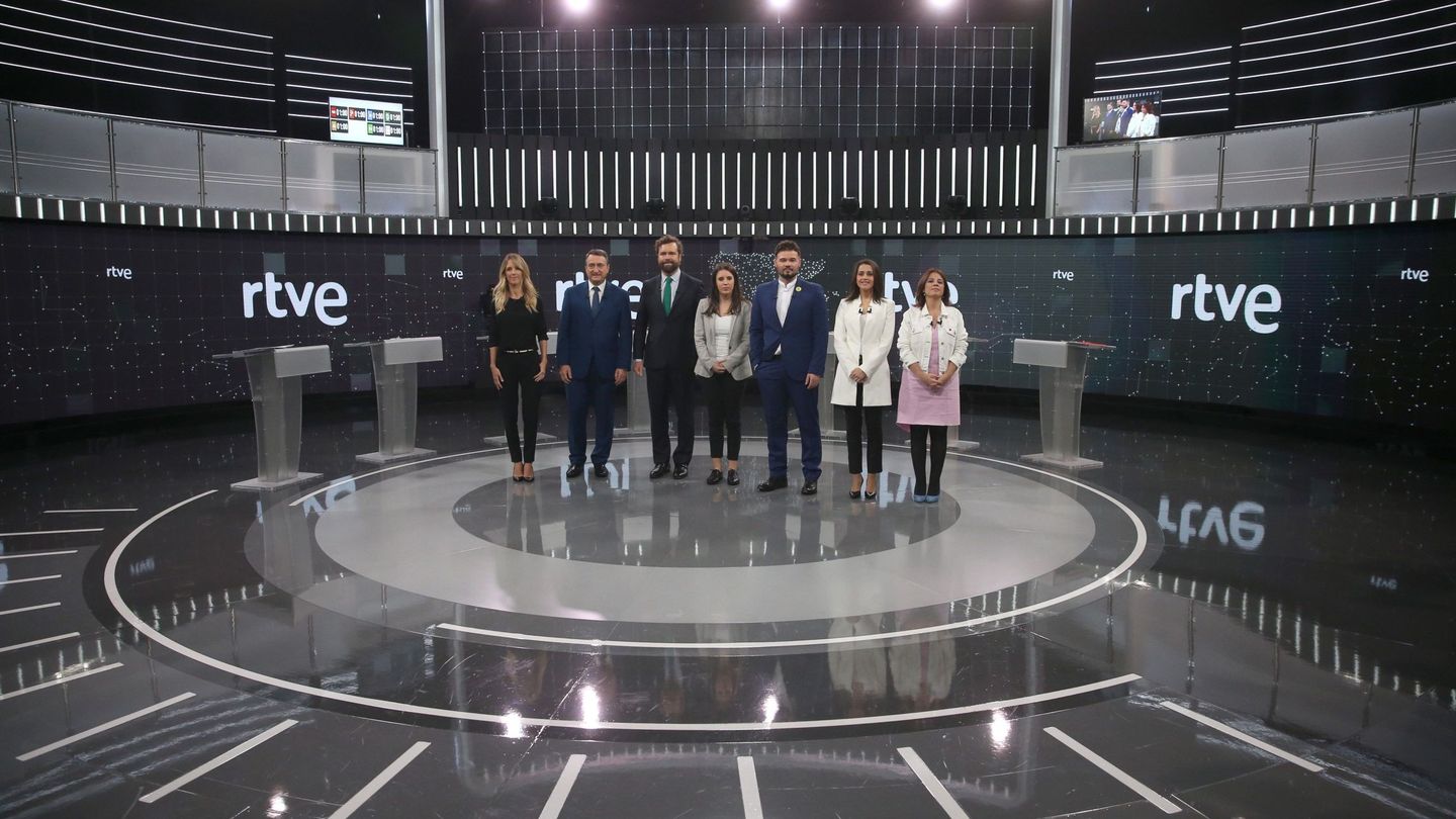 Imagen del debate electoral a siete en los estudios de RTVE de Prado del Rey. (EFE)