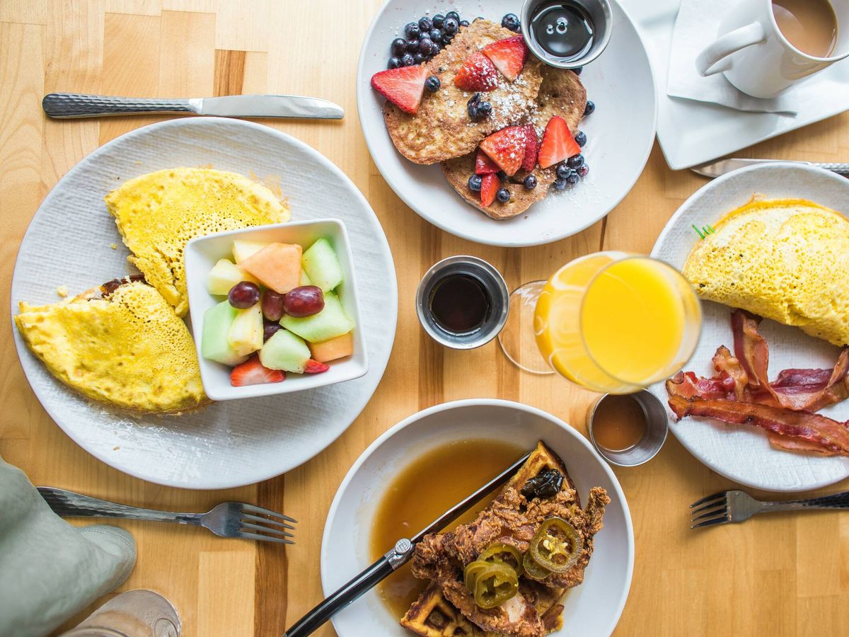 Foto: La mejor hora para desayunar sin engordar. (Unsplash/Heather Ford)