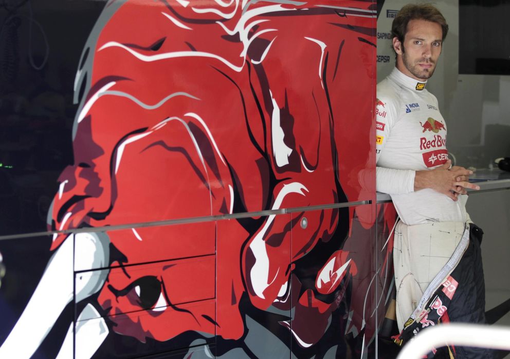 Foto: Jean Eric Vergne en su 'camión' de Toro Rosso.