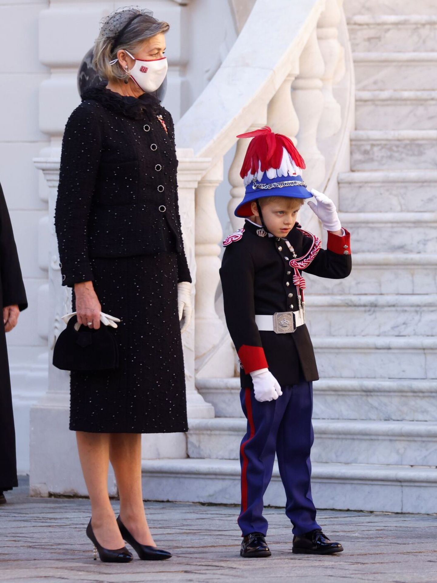Carolina, con su sobrino Jacques. (Reuters)