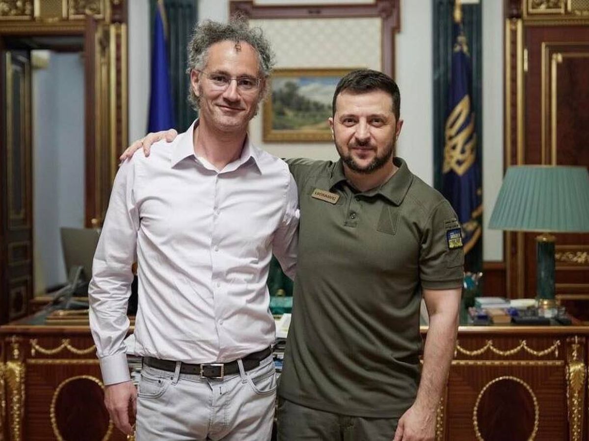 Foto: Alex Karp, presidente de Palantir, junto a Volodímir Zelenski, el pasado junio en Kiev. (Palantir/Ministerio de Defensa de Ucrania)