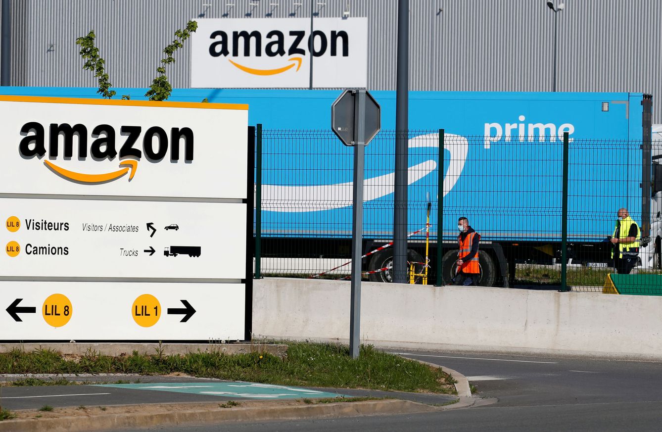Centro logístico de Amazon en Francia. (Reuters)