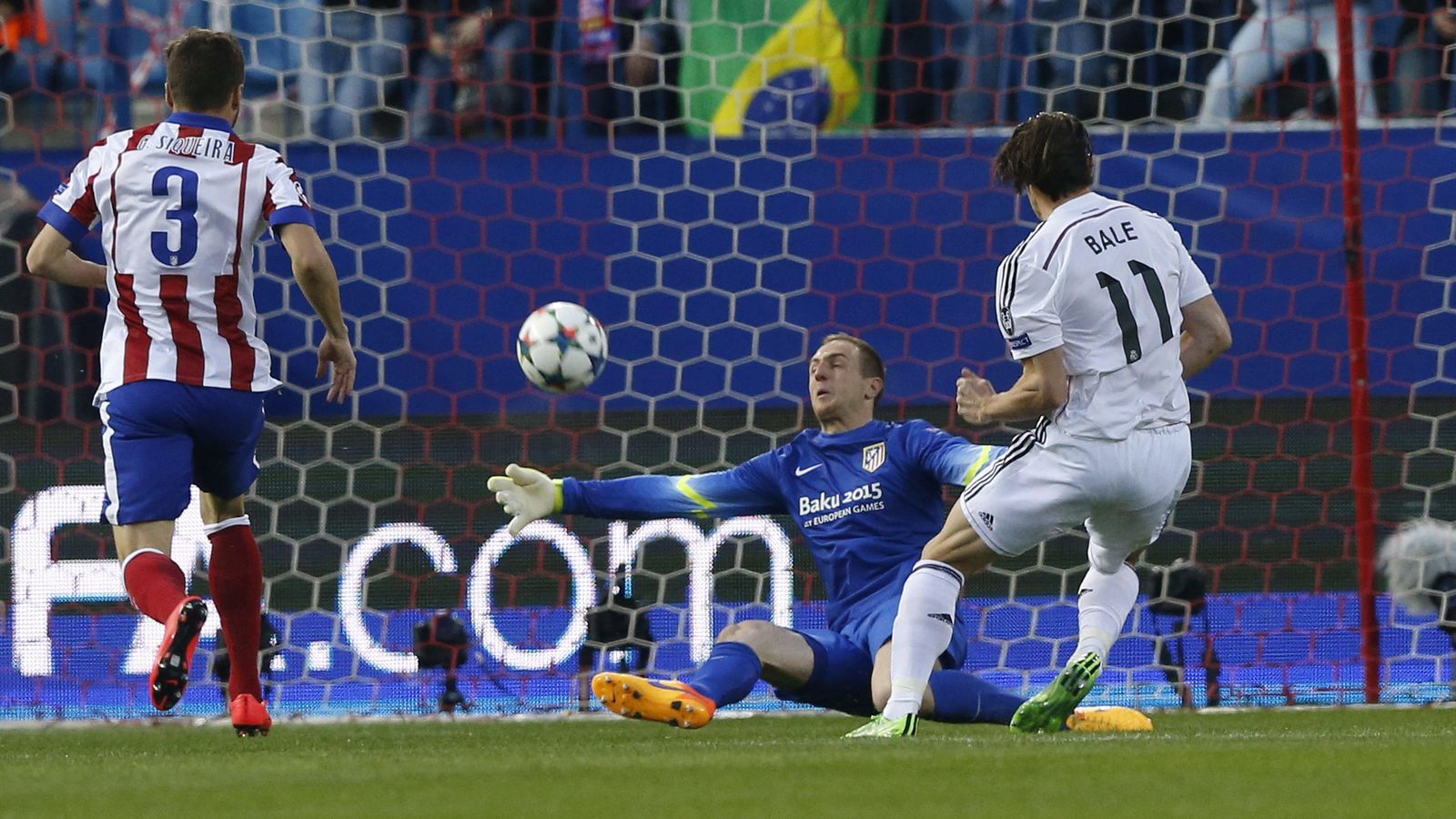 Foto: Oblak se luce ante Bale en la mejor oportunidad del Real Madrid (EFE)