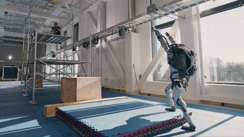 El vídeo que demuestra que el 'robot obrero' está todavía lejos de sustituir a los humanos