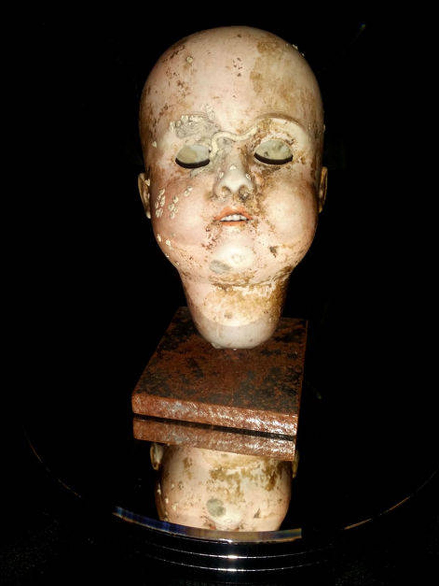 La cabeza de la muñeca estaba expuesta en el museo de Ayamonte (Catawiki)