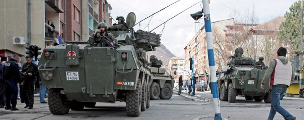 Foto: El Gobierno reconoce que Chacón explicó mal la retirada de Kosovo