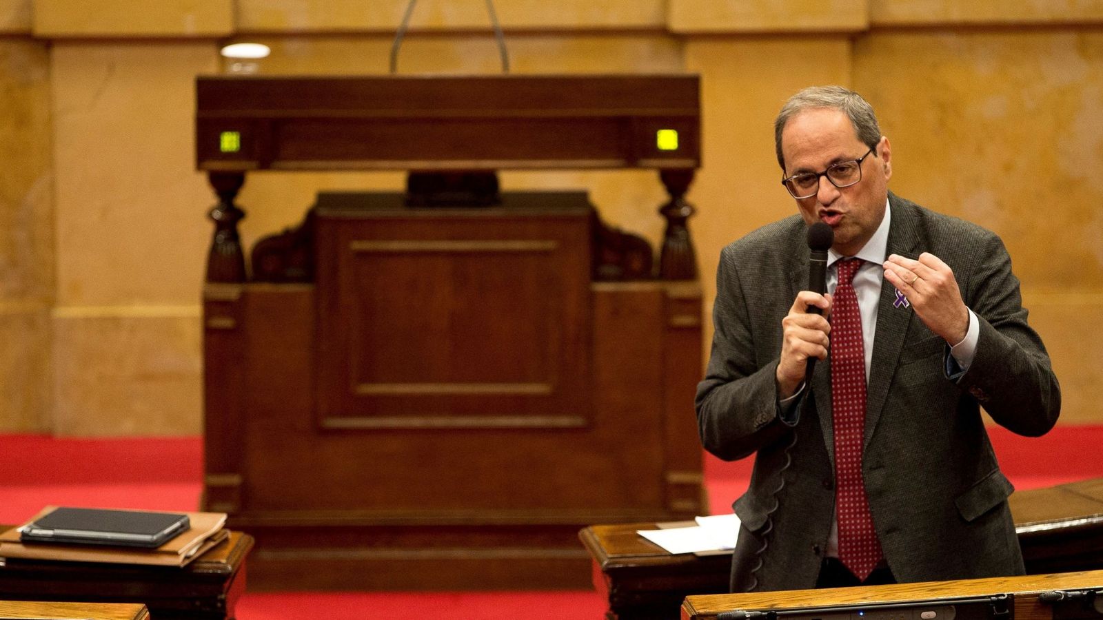 Foto: Quim Torra durante una sesión de control al Govern en el Parlament. (EFE)