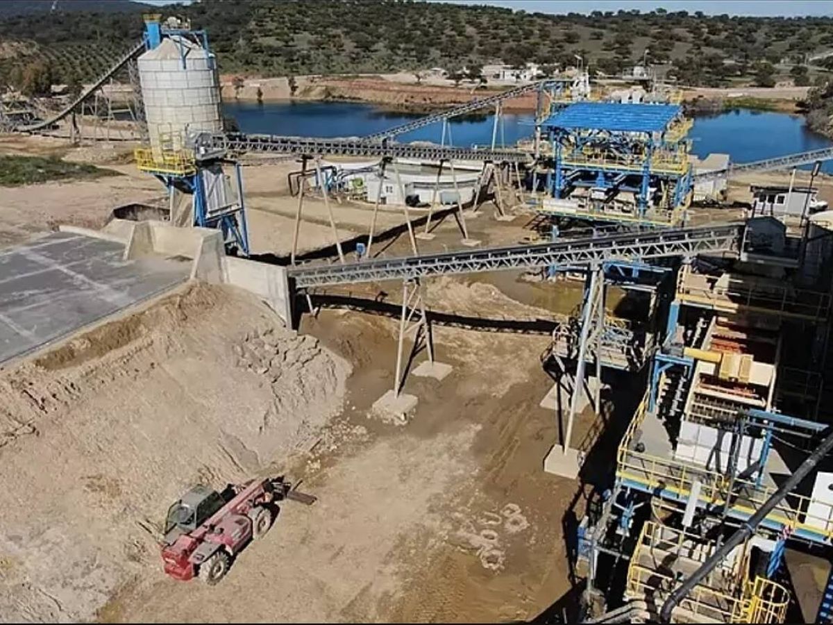 Foto: Vista aérea de la mina La Parrilla en Extremadura.