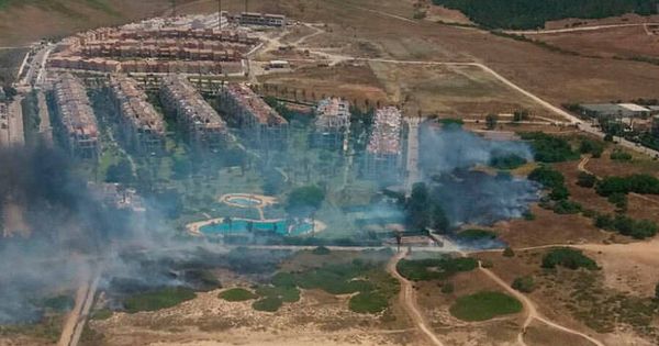 Foto: Imágenes del incendio desde un helicóptero. (Infoca)