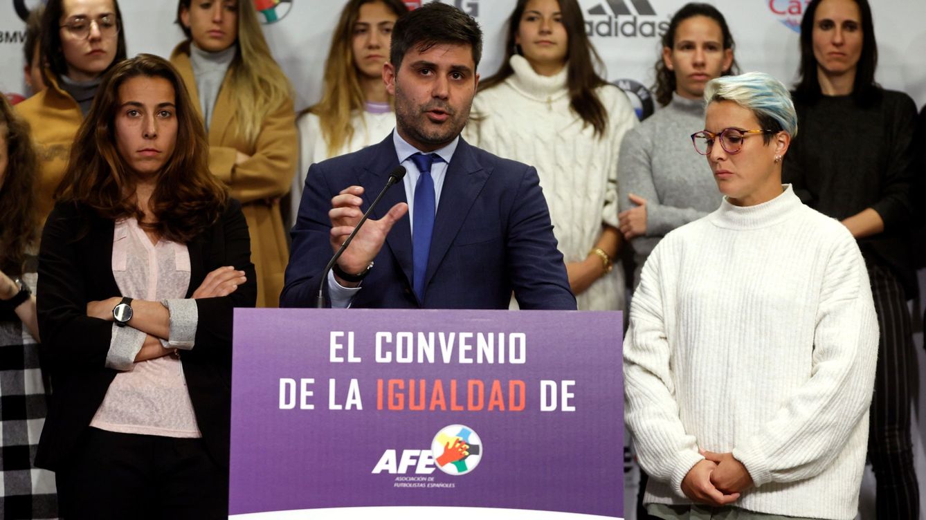 Las mentiras que siguen dividiendo el fútbol español en futbolistas y 'futbolistos'