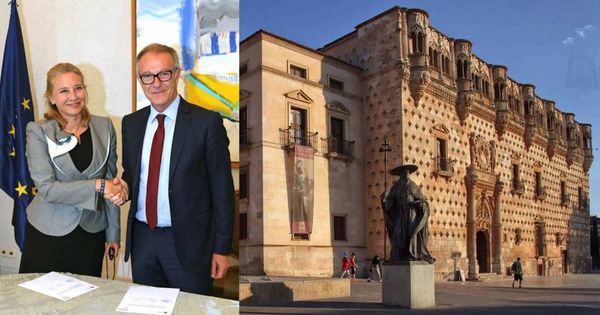 Foto: Firma del acuerdo entre Almudena de Arteaga y José Guirao (izqda) y fachada del Palacio del Infantado (dcha). (EFE)