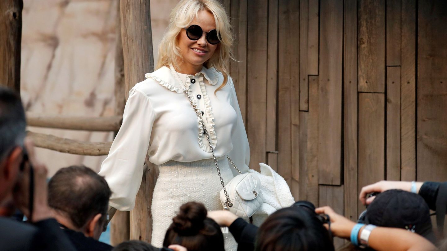 Pamela Anderson en la Semana de la Moda de París, el pasado octubre. (EFE)