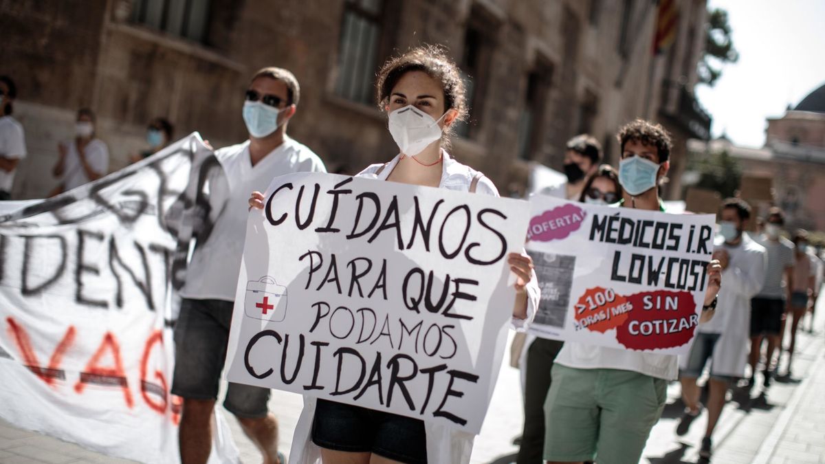 Andalucía y Valencia maniobran para sofocar el malestar de los sanitarios y evitar la huelga
