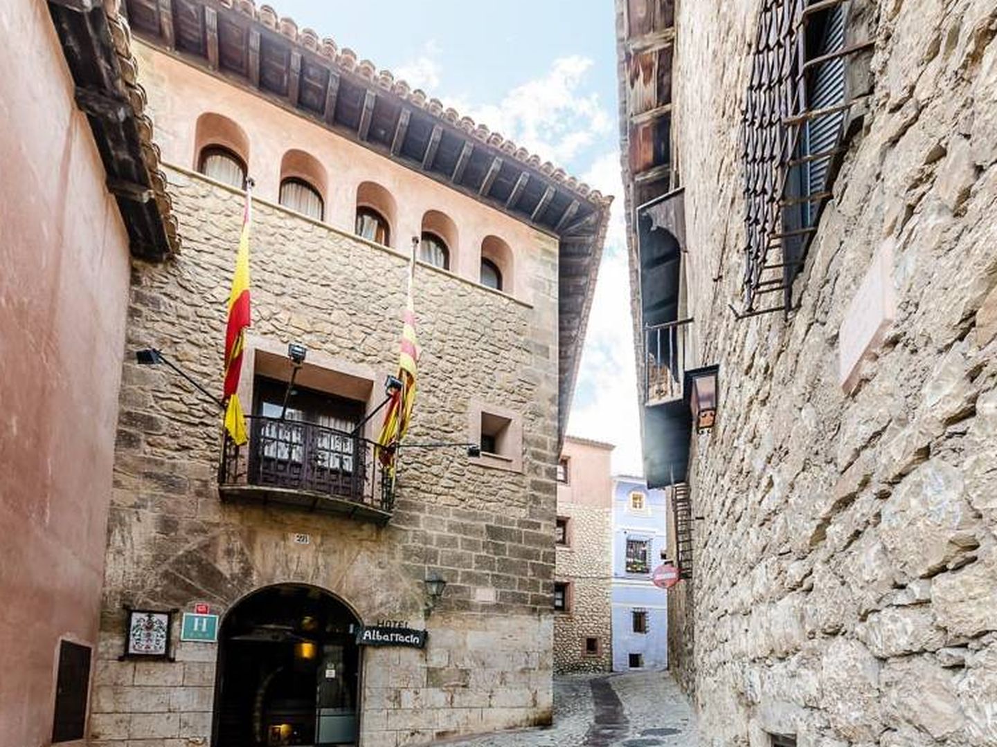 El Hotel Albarracín está en pleno casco antiguo. (Cortesía)
