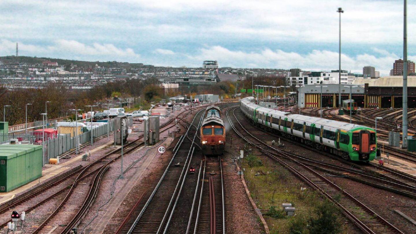 Tren de Londres a Brighton, donde Cellnex presta sus servicios de conectividad. (Fuente: cortesía)
