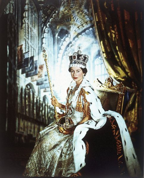 Foto: Isabel II retratada por Cecil Beaton