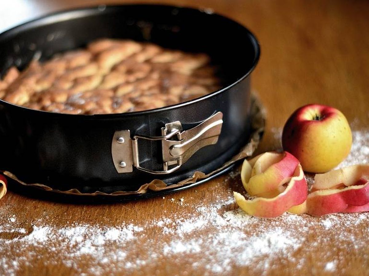 Foto: Bizcocho de manzana en molde desmontable. Foto: Pixabay