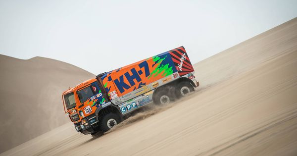Foto: El KH-7 Epsilon Team de los españoles en esta edición del Dakar.